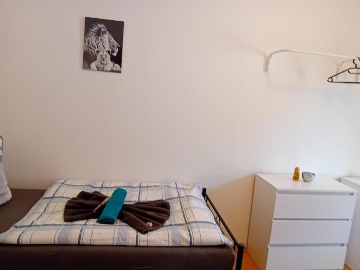 Stellas Monteurwohnungen Werdau Exterior foto
